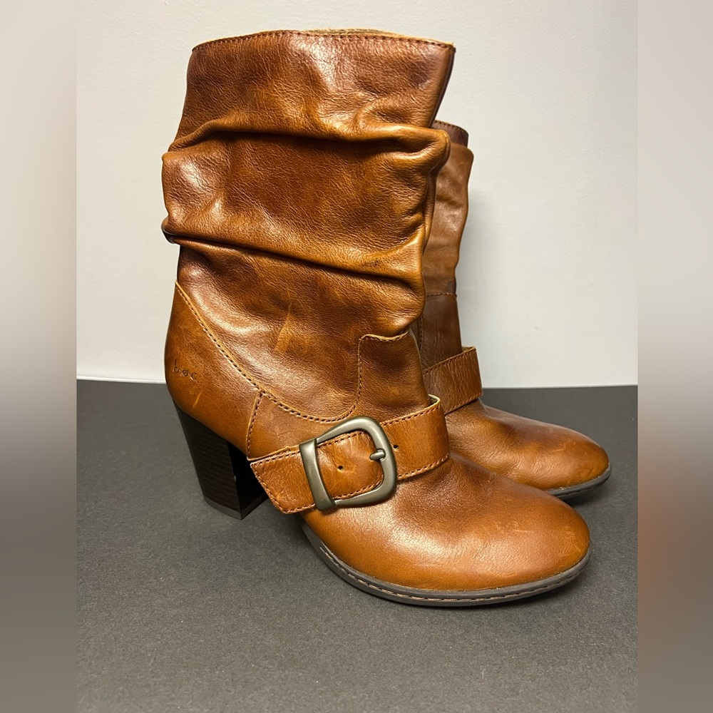 b.o.c. Women’s heeled boots, some discoloration, Size:7, Pre- Owned